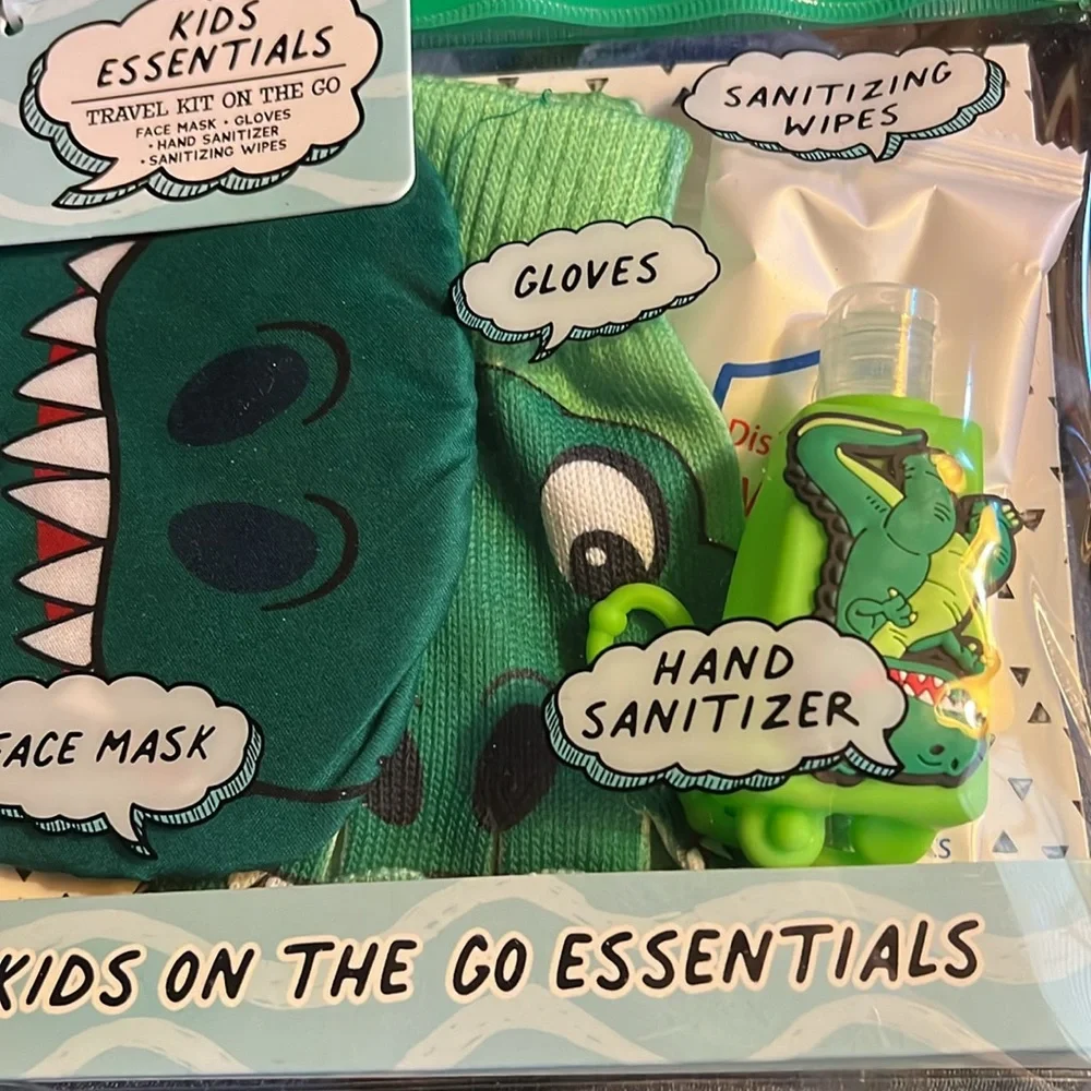 KIDS ESSENTIALS. BOY